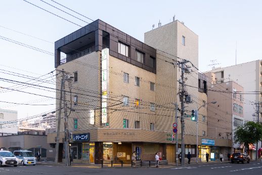 中の島ステーションビルの外観